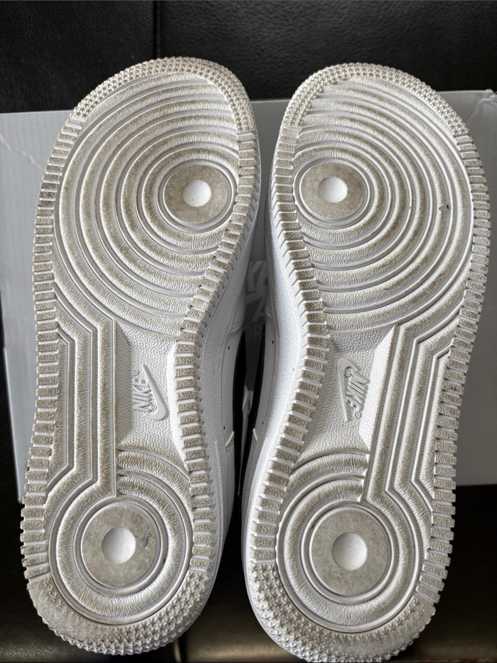 Nike AIR -AIR FORCE 1- Big Boy Size 4.5 - Picture 6 of 9